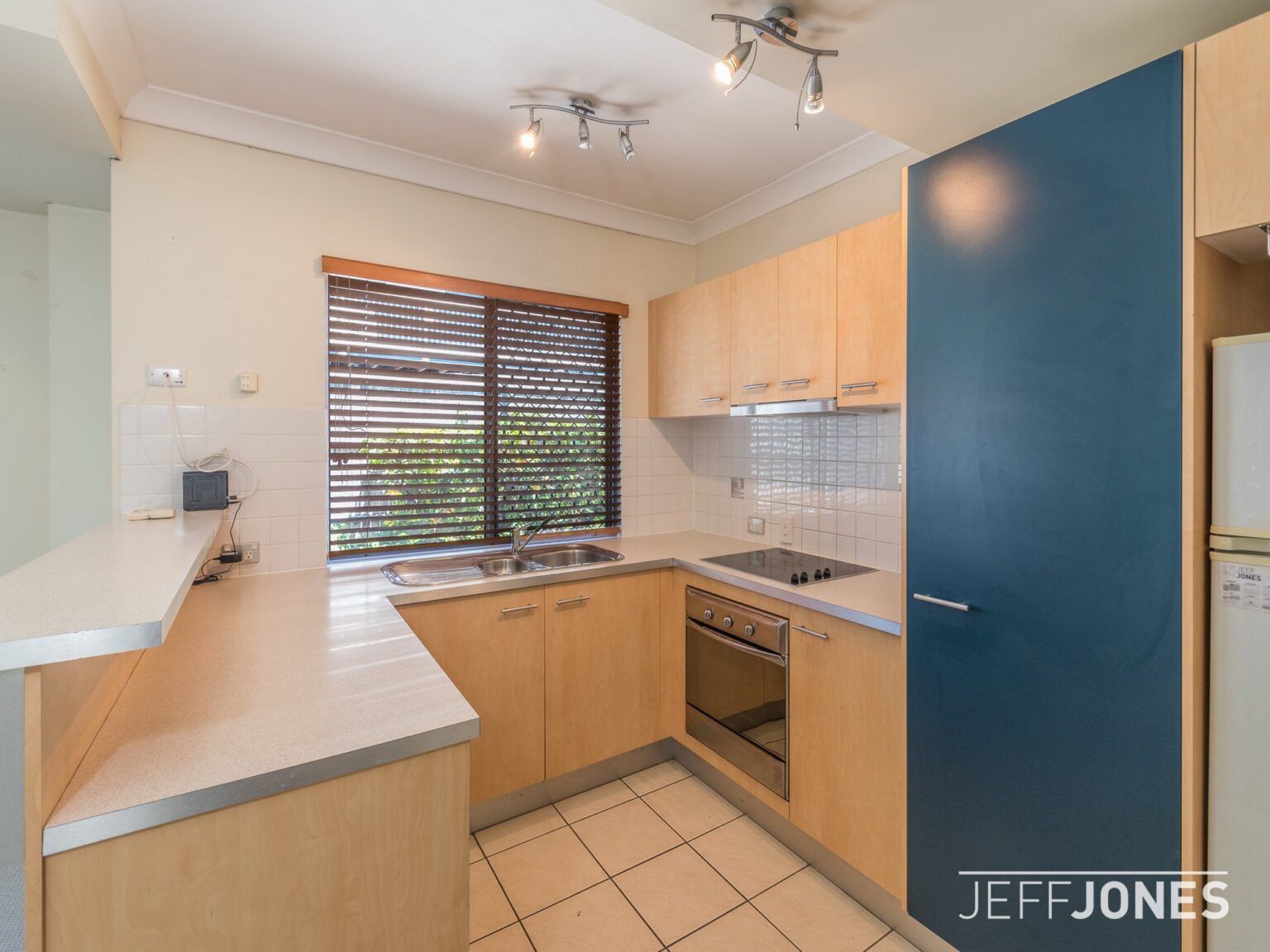 2-25 Yeronga Street-5