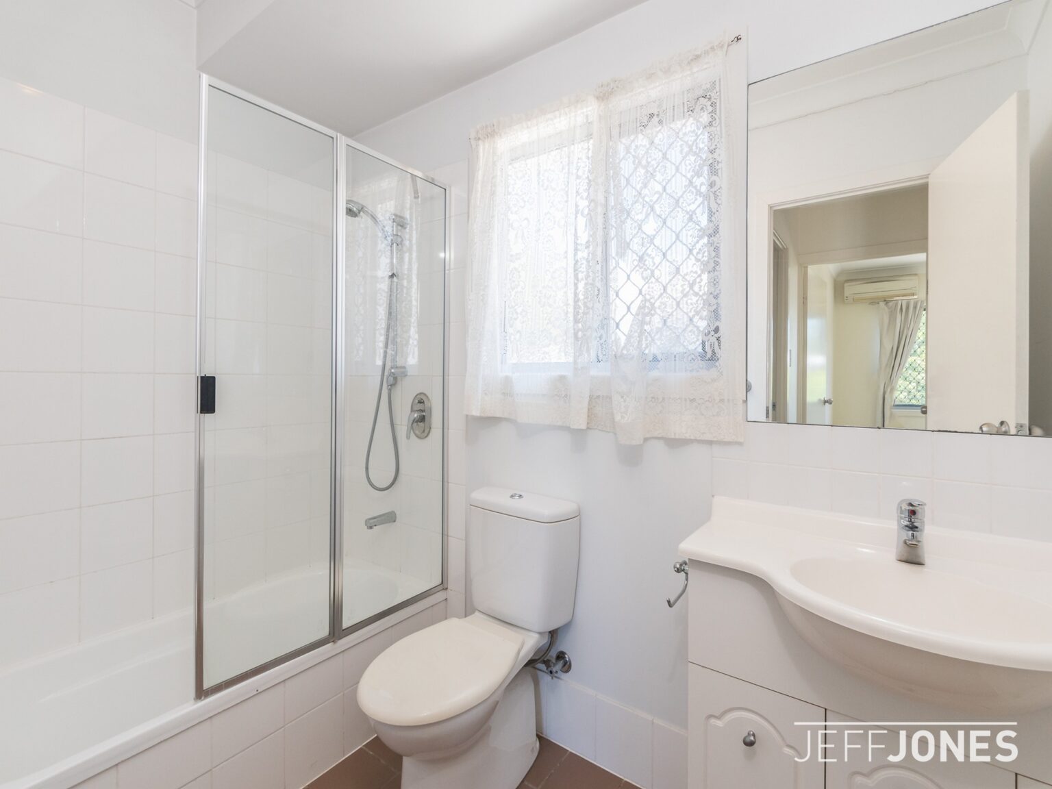 2-25 Yeronga Street-9