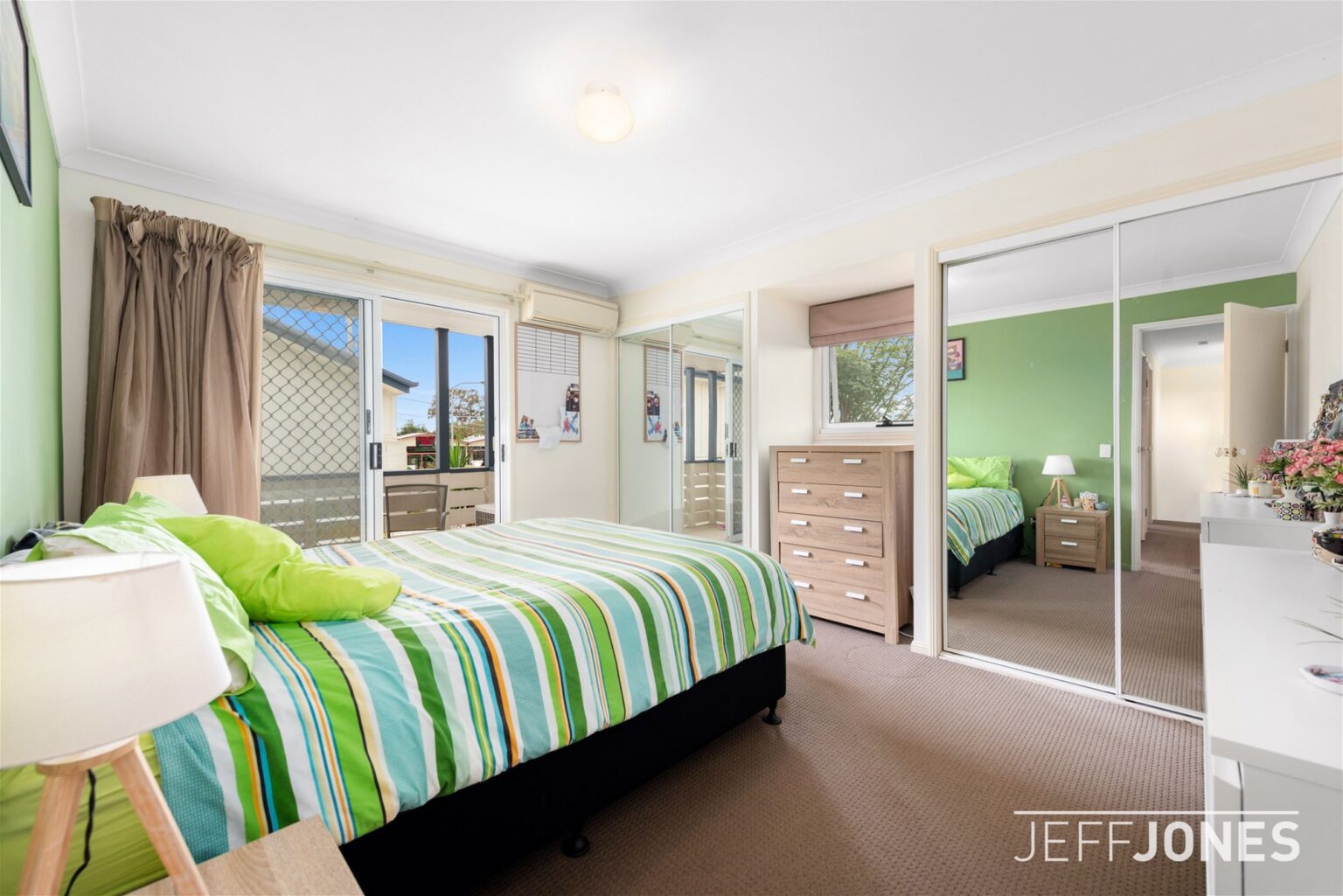 agent219_residential_extra_3832889