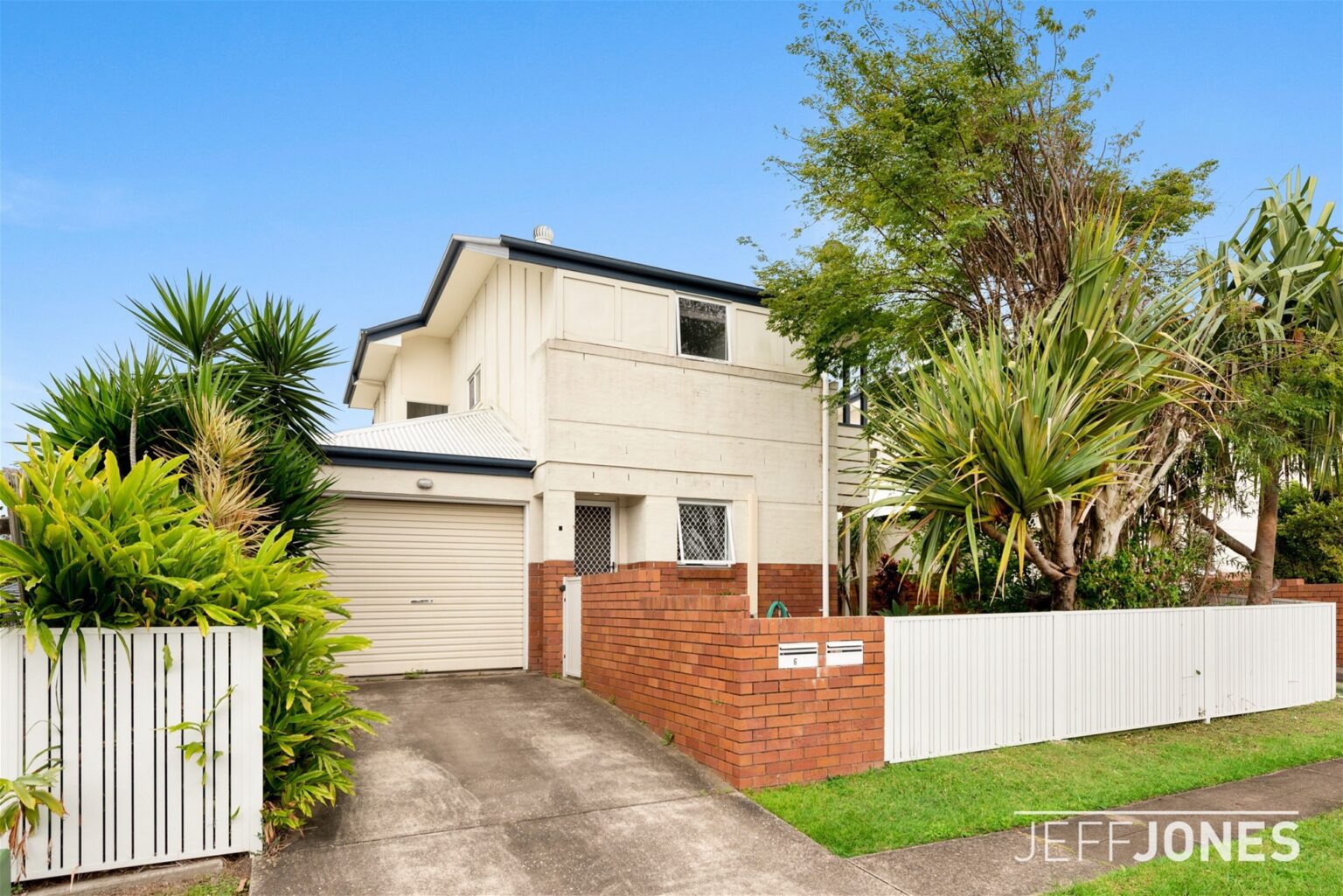 agent219_residential_extra_3832892