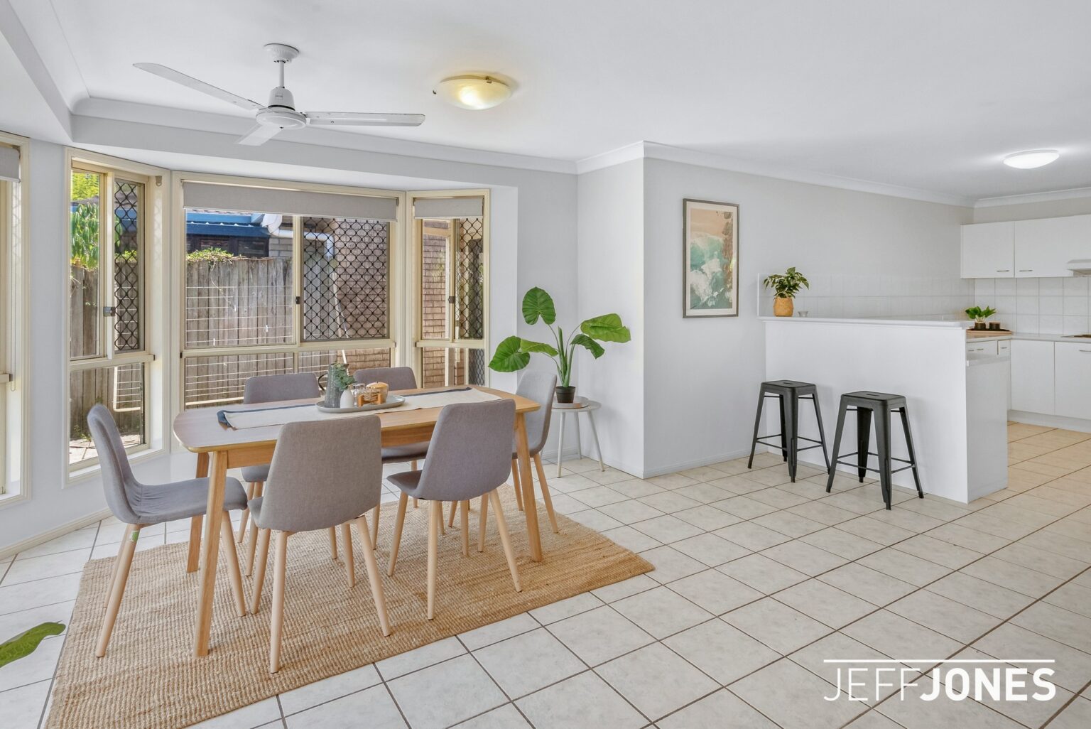 17 Erncroft Place-10