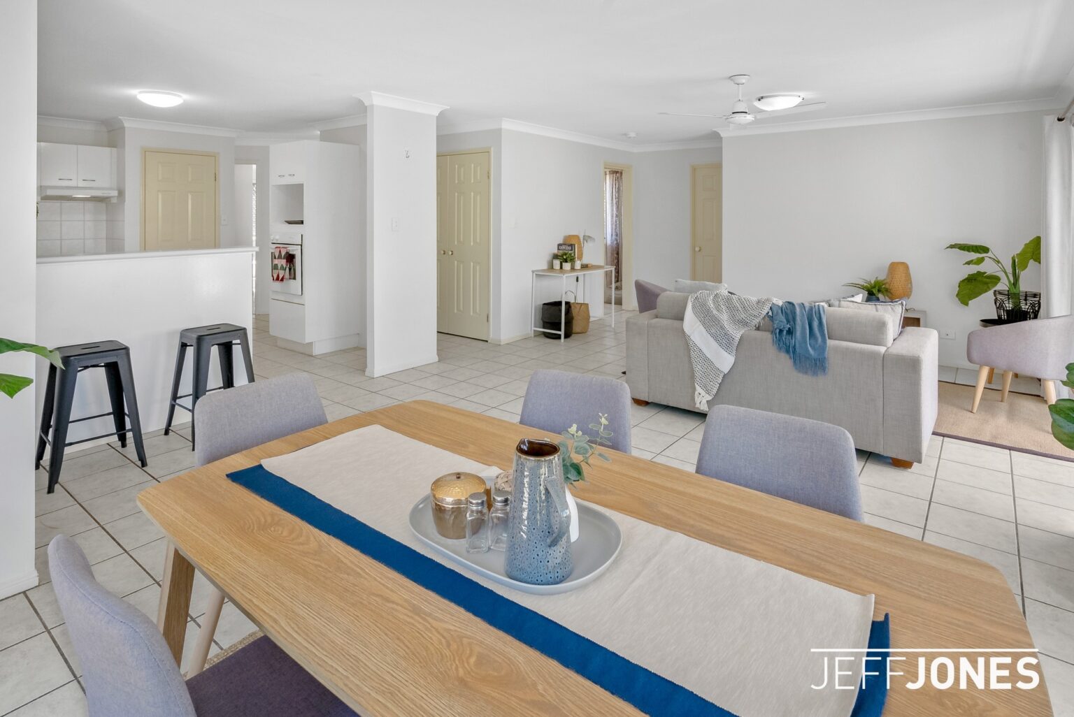 17 Erncroft Place-11