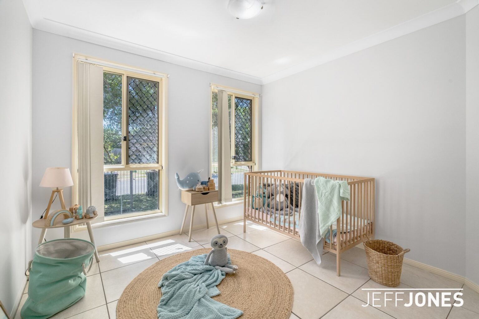 17 Erncroft Place-15